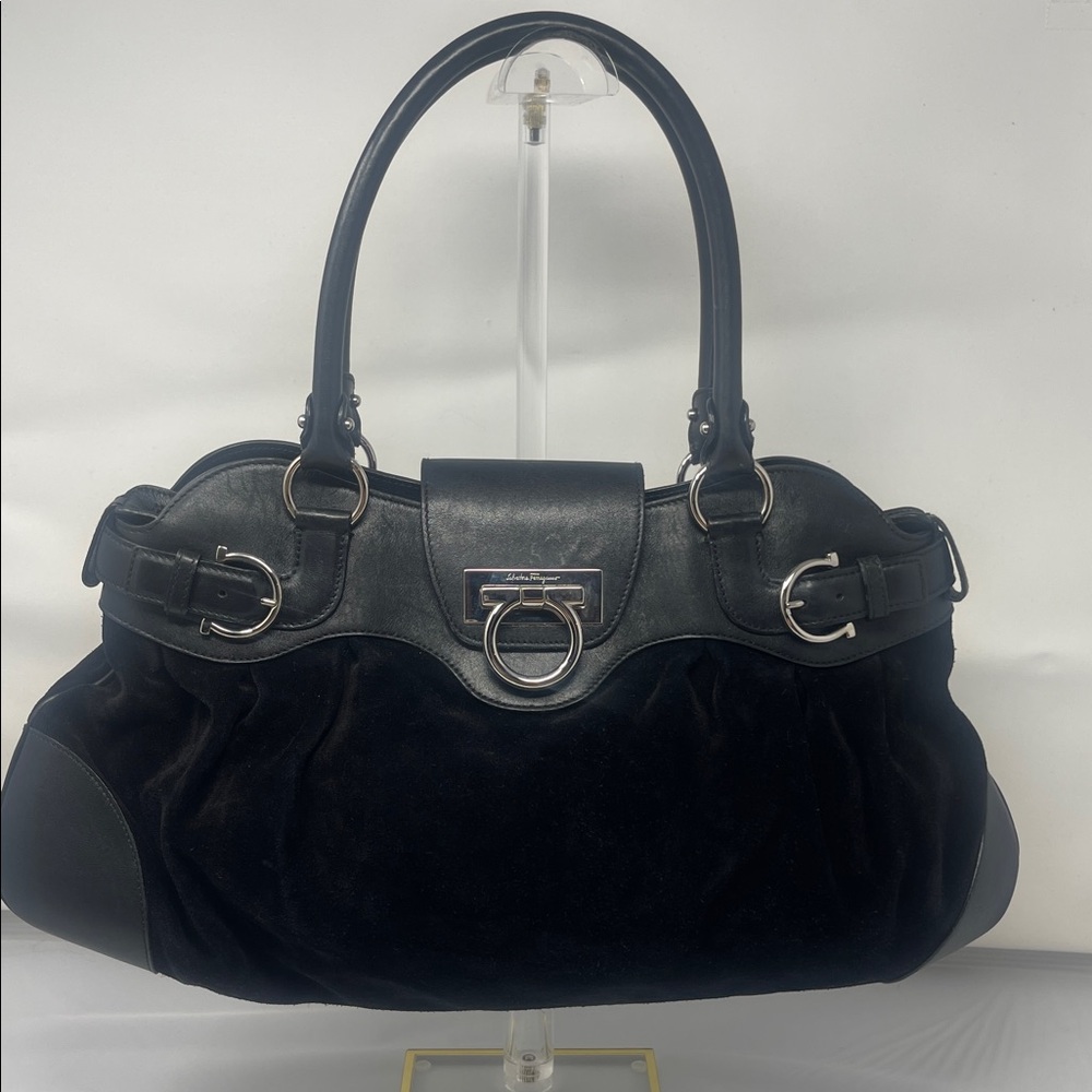 Salvatore Ferragamo Black Marissa Shoulder Bag - Picture 3 of 12